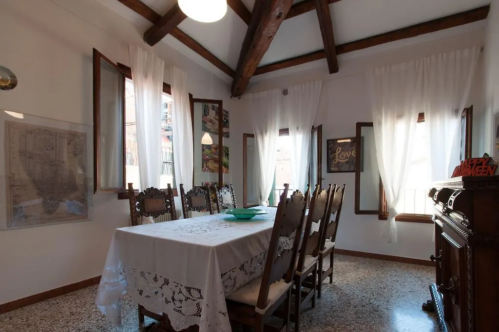 Ve-Nice Suite Giuffa C4834 Venezia 0*,  Italia